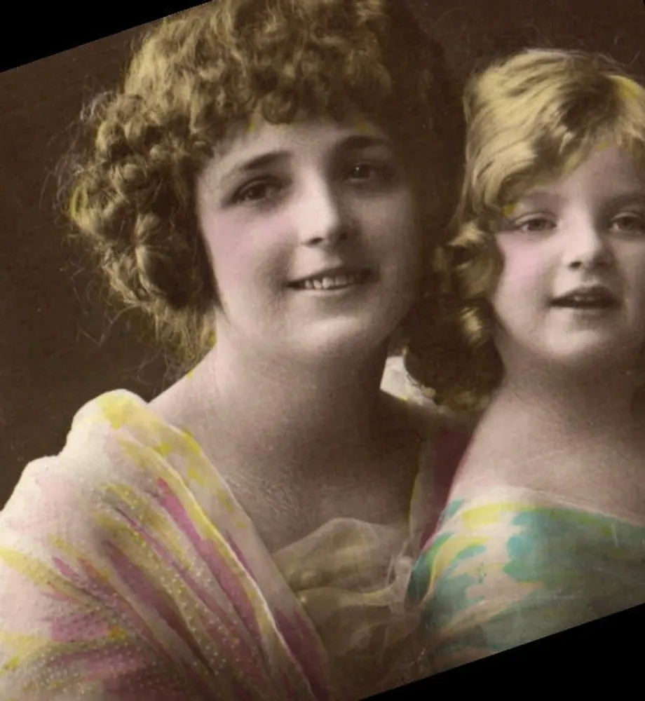 Dos jóvenes chicas — retrato — editor desconocido - Anverso