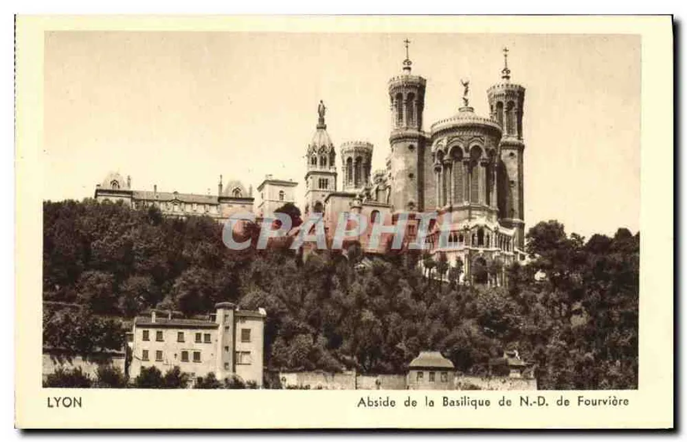 Lyon — Abside da Basílica de N.-D. de Fourvière — editor não visível - Frente