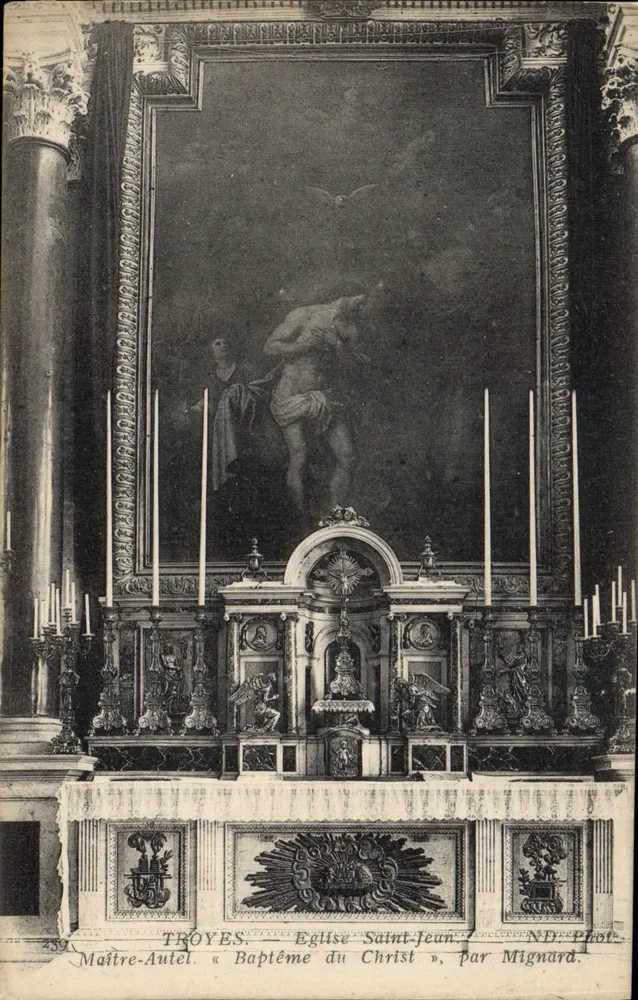 Troyes. Kirche Saint-Jean — Meisteraltar mit dem « Tauf des Christus » von Mignard - Vorderseite