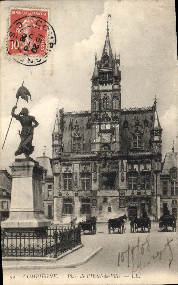 Compiègne — Piazza del Municipio — LL. n°94 - Recto