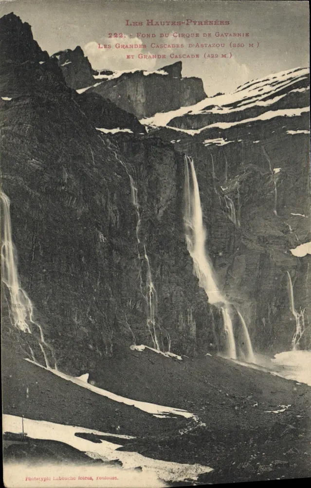 Les Hautes-Pyrénées — Fundo do Cirque de Gavarnie, Grandes Cascades d'Astazou (850 m) e Grande Cascade (422 m) — Fototipia L. Bouchou, Roussouse, n° 222 - Frente
