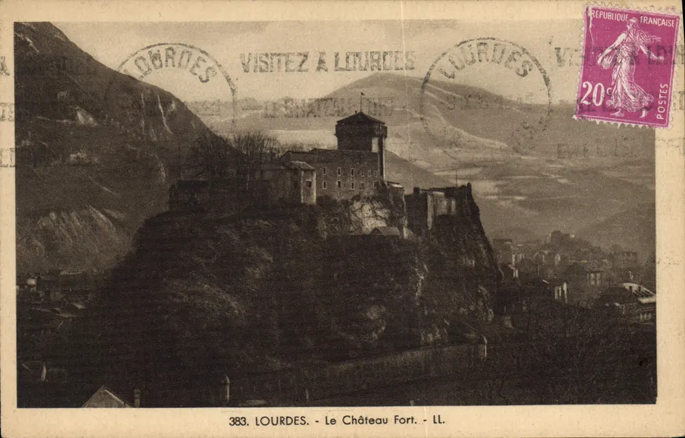Lourdes - O Castelo Forte - LL. - 383 - Frente