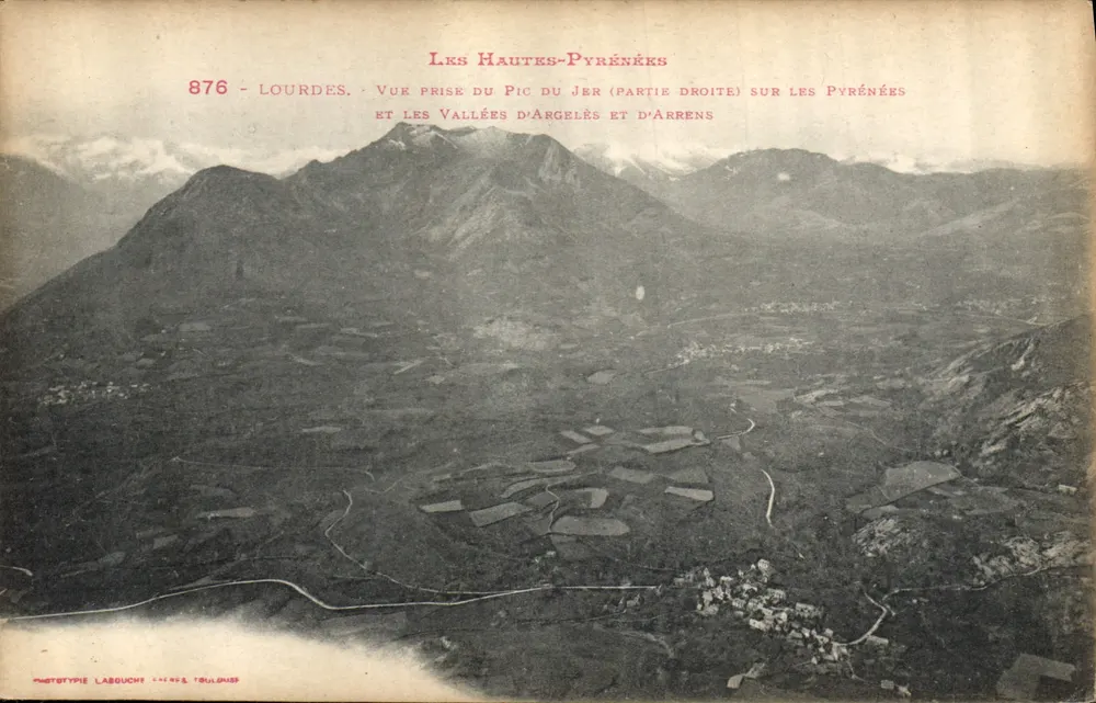 Lourdes — Vista tirada do Pic du Jer (parte direita) sobre as Pirineus e as vales de Argelès e Arrens — Fototipia Labouché, Toulouse - Frente