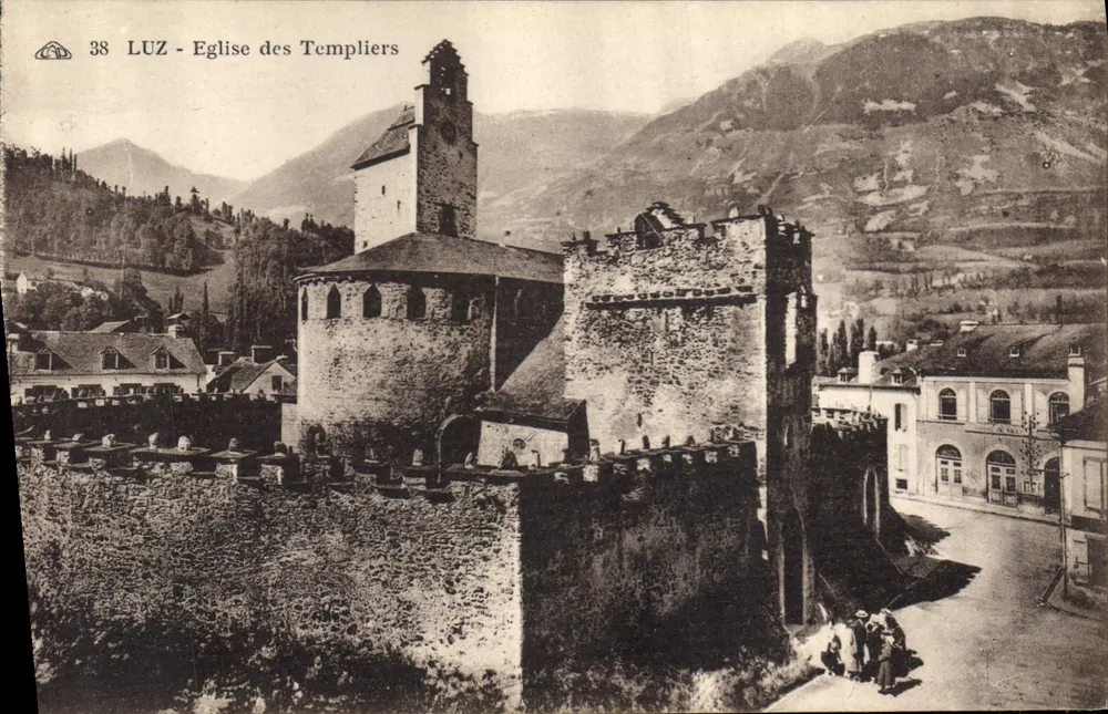 Luz - Kościół Templariuszy — widok panoramiczny z górami na tle — wydawca nieznany, nr serii 38 - Awers