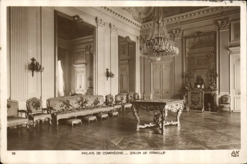 Palácio de Compiègne — Salão da Família — A.N. Paris, n°18 - Frente