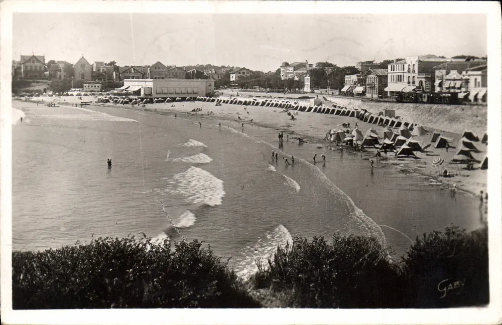 Praia de Royan-Pontaillac — vista da costa — Edições GABY - Frente