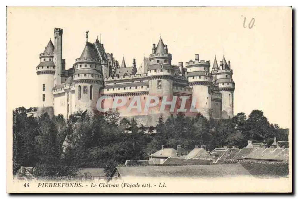 Pierrefonds - O Castelo (Fachada leste) - LL - Frente