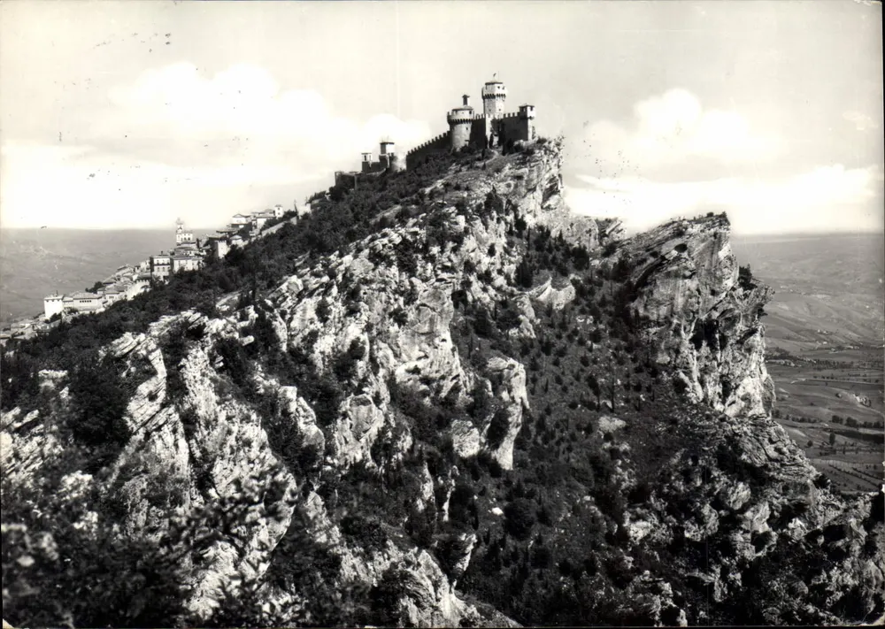 Castello di San Marino — Ansicht der zweiten Turm und der Stadt — Verlag S.A.S.E. Rep. di S. Marino, n° 27 - Vorderseite