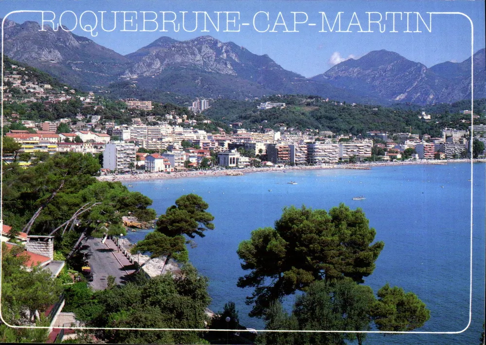 Roquebrune-Cap-Martin — Panoramablick auf die Küste — unbekannter Verleger, Seriennummer nicht sichtbar - Vorderseite