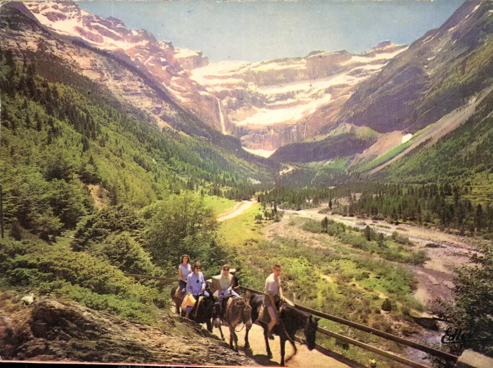 Gavarnie — Cirque de Gavarnie — Éd. P. Doucet, Lourdes - Frente