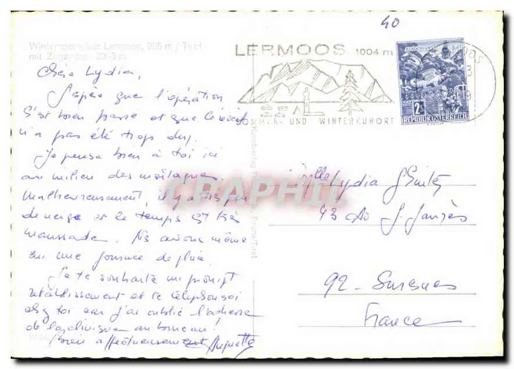 Lermoos — village enneigé avec église et montagne en arrière-plan — éditeur Lermoos - Reverso