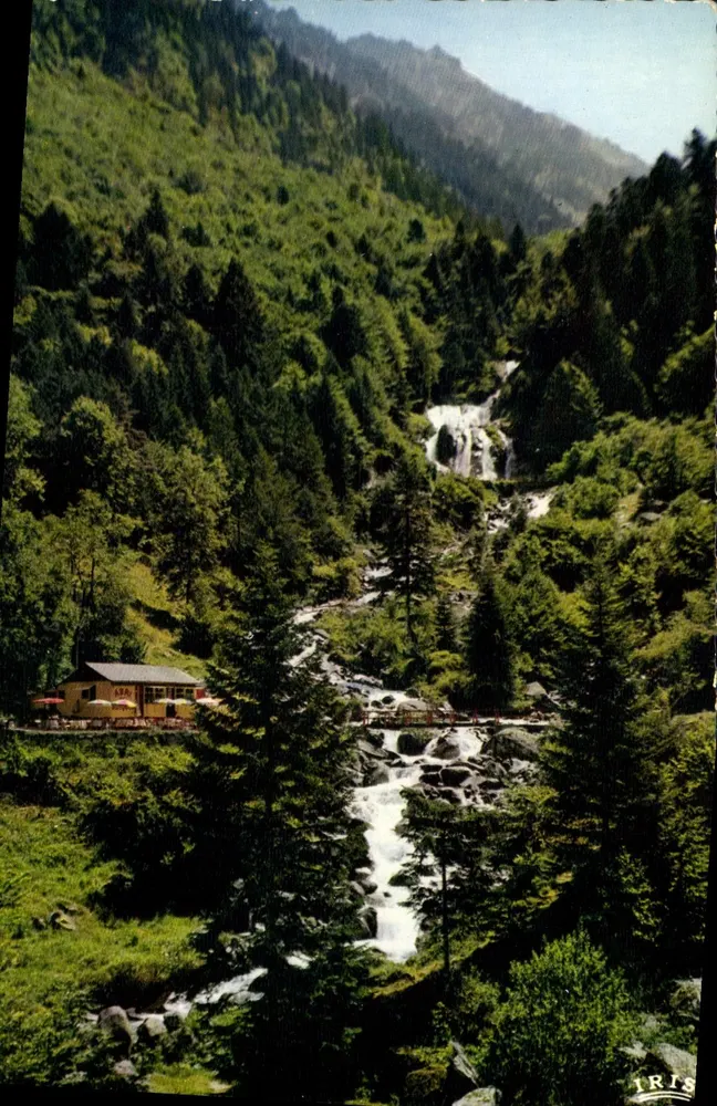 Cauterets (Hohe Pyrenäen) — Sommer - Winter — Editionen Didioime & Théolac - Vorderseite