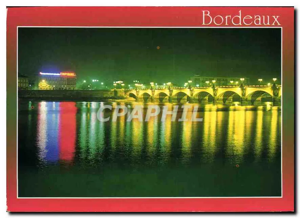 Bordeaux — Ponte de Pedra iluminado à noite - Frente