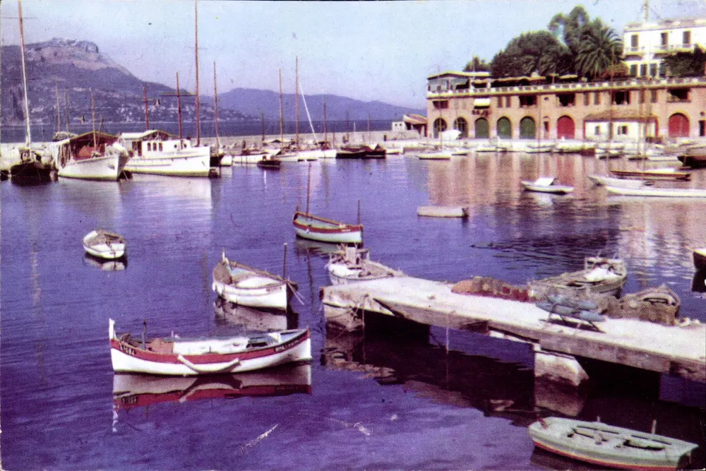 St-Jean - Cap Ferrat (A.M.) — widok portu z łodziami — wydawca Pallettier, nr 112 - Awers