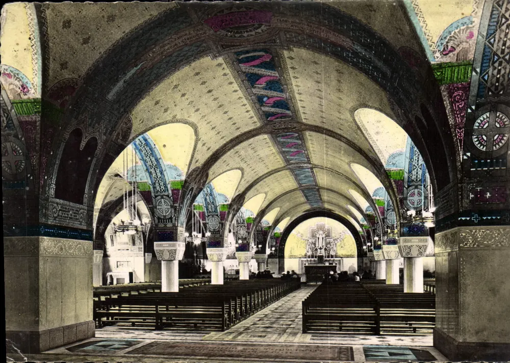Basílica de Lisieux — Vista geral — Deauville - Frente