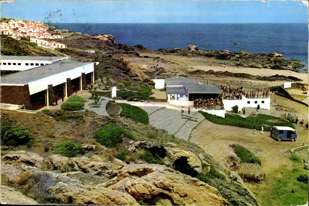 Cadaqués (Costa Brava) — Club Mediterranée — Gráficas Harris - Voorkant