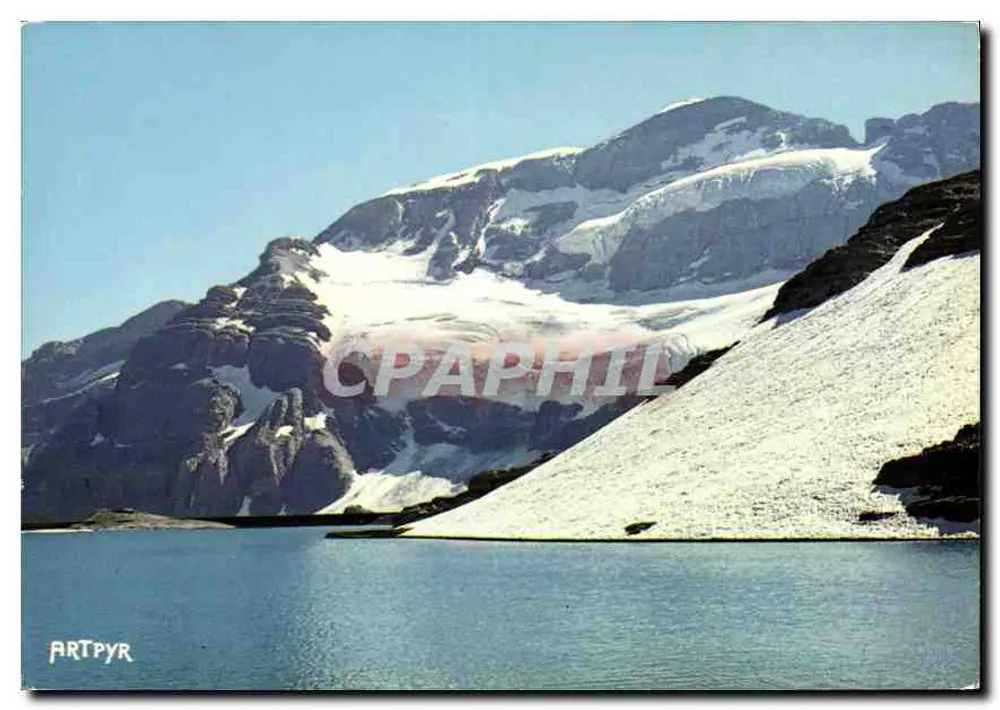 पायरीनीज — बर्फीला झील (2592 मीटर) और माउंट पर्डू (3352 मीटर) — आर्टपायर के फोटो - आगे