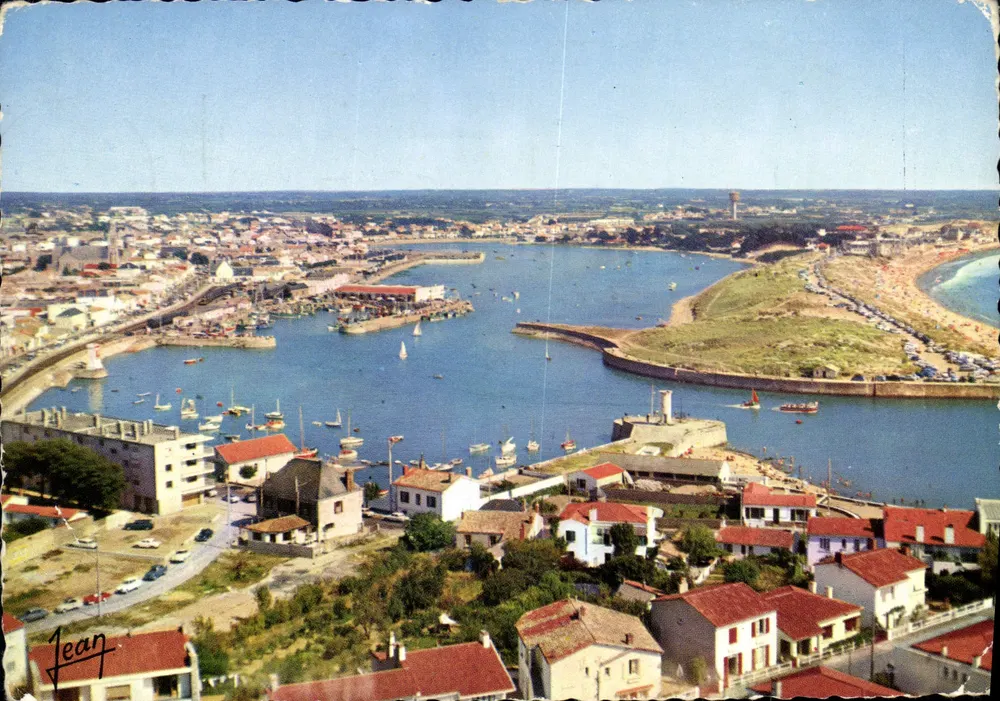 Saint-Gilles-Croix-de-Vie — vue générale du port et de la plage — Éditions Finistère - Vorderseite
