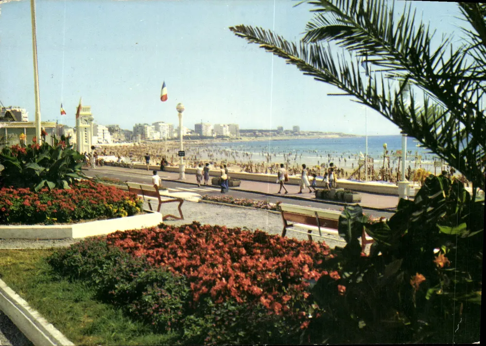 A Praia e o Dique — Sables d'Olonne — Edições Artaud Frères - Frente