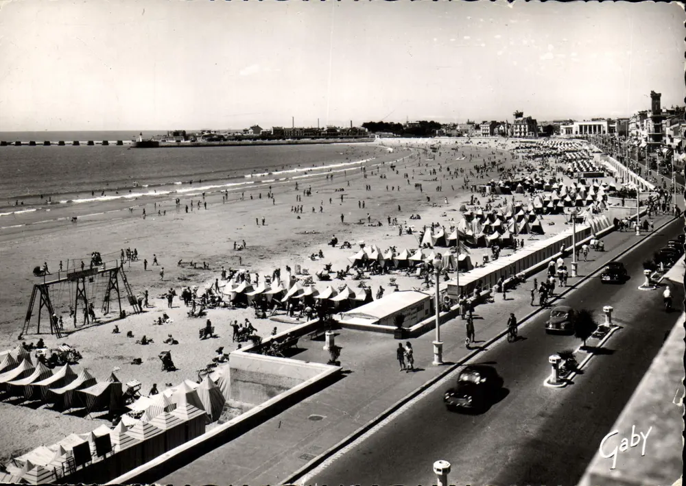 Les Sables-d'Olonne — A Praia — Éditions Gaby - Frente