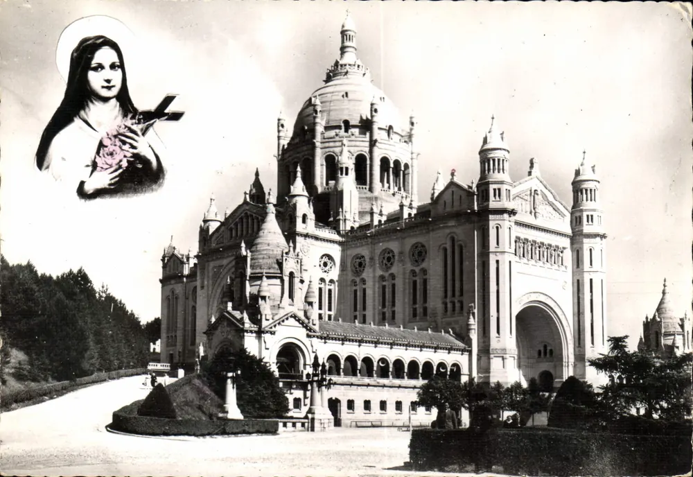 Basílica de Lisieux — Vista geral — Editor: Lisieux Centre Mondial de Piété - Frente