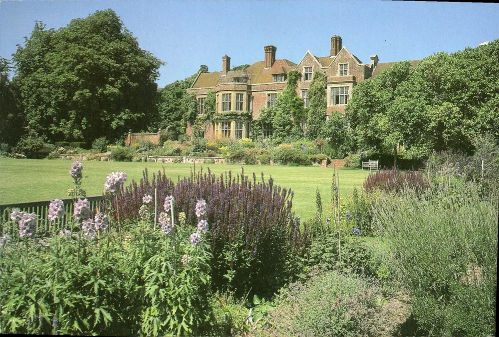 Dom i ogród Glyndebourne — Wydrukowany przez W. E. Baxtor Ltd., Lewes — numer seryjny nie widoczny - Awers