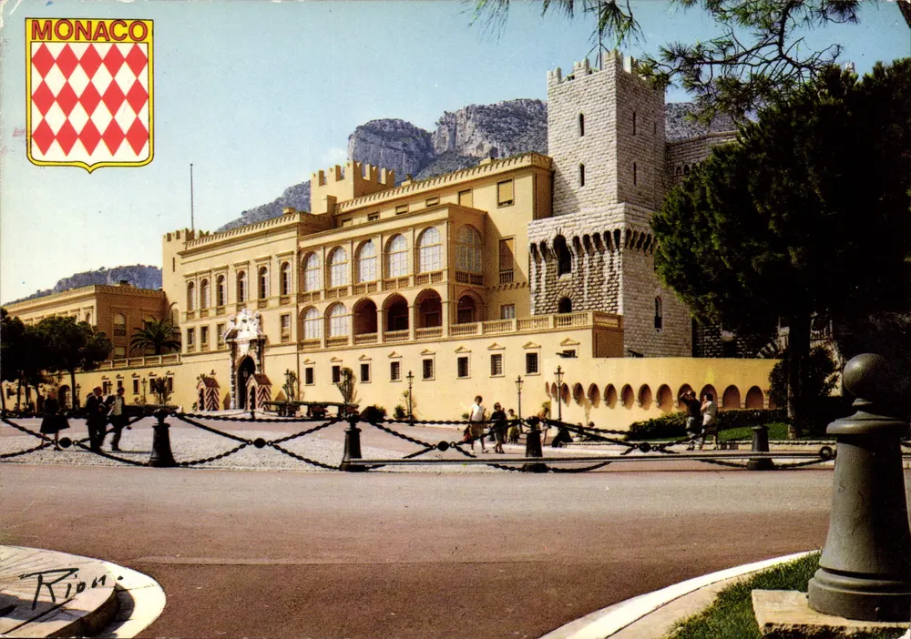 Palácio Real de Mônaco — Vista do palácio e da montanha — Ed. A. Rion - Frente