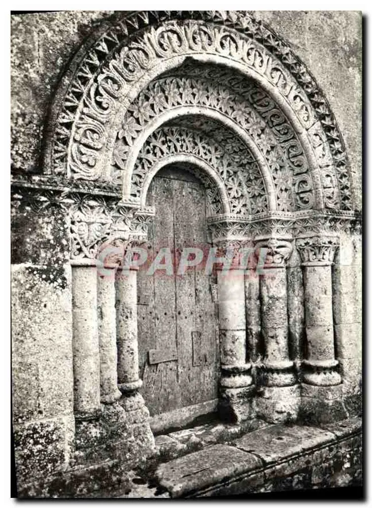 Kirche von Fenieux — Nordseite-Tor — 12. Jahrhundert — Photo Bestel, 17 Saint-Saïnien - Vorderseite
