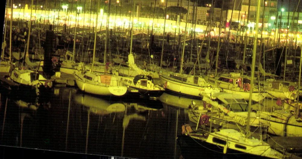 O porto de recreio à noite — Royan — Edições Michel MARCOW - Frente