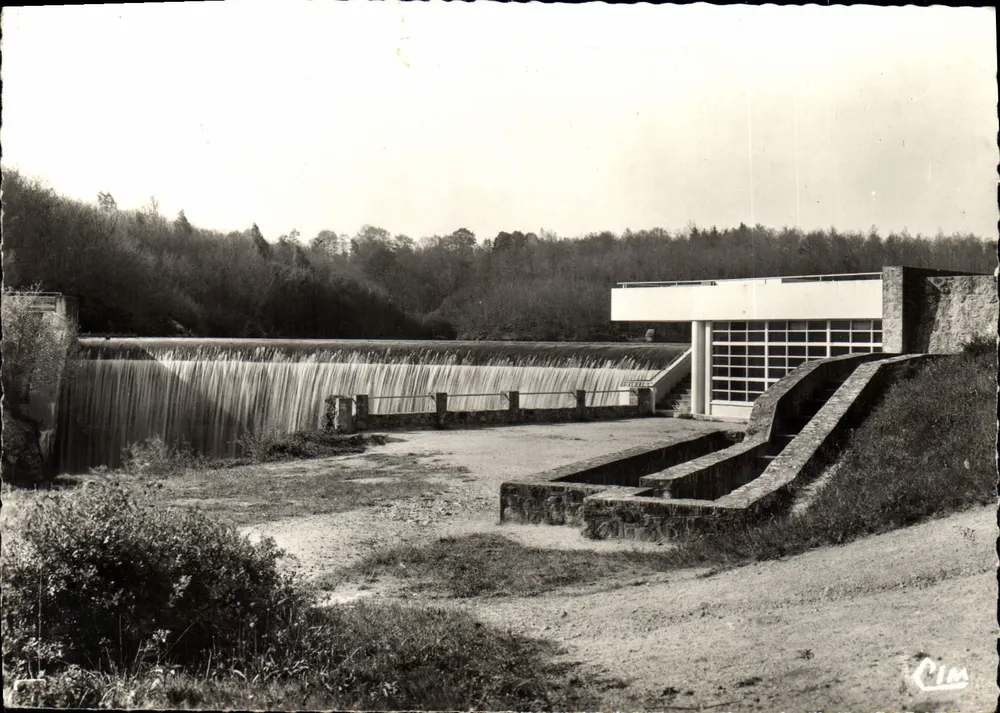 Barragem do Gué Giraud — Saint-Junien — Combière - Frente