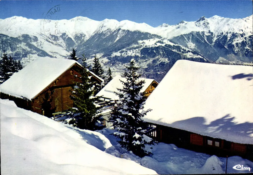 Die Chalets unter Schnee — Alpen Stouphils — Cing - Vorderseite