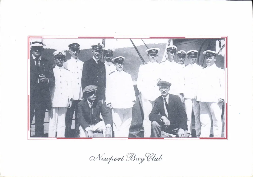 Newport Bay Club — grupo de marinheiros e civis — editor desconhecido - Frente