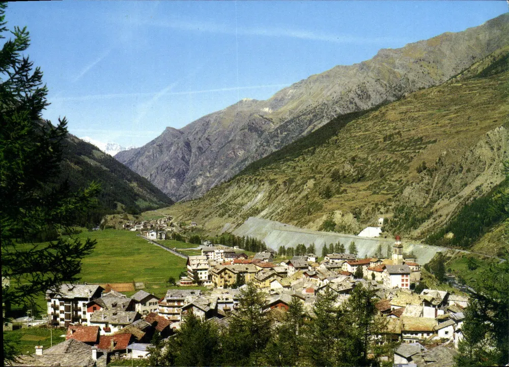 Vila de Torgnon — Vale d'Aosta — n° 1490219 - Frente