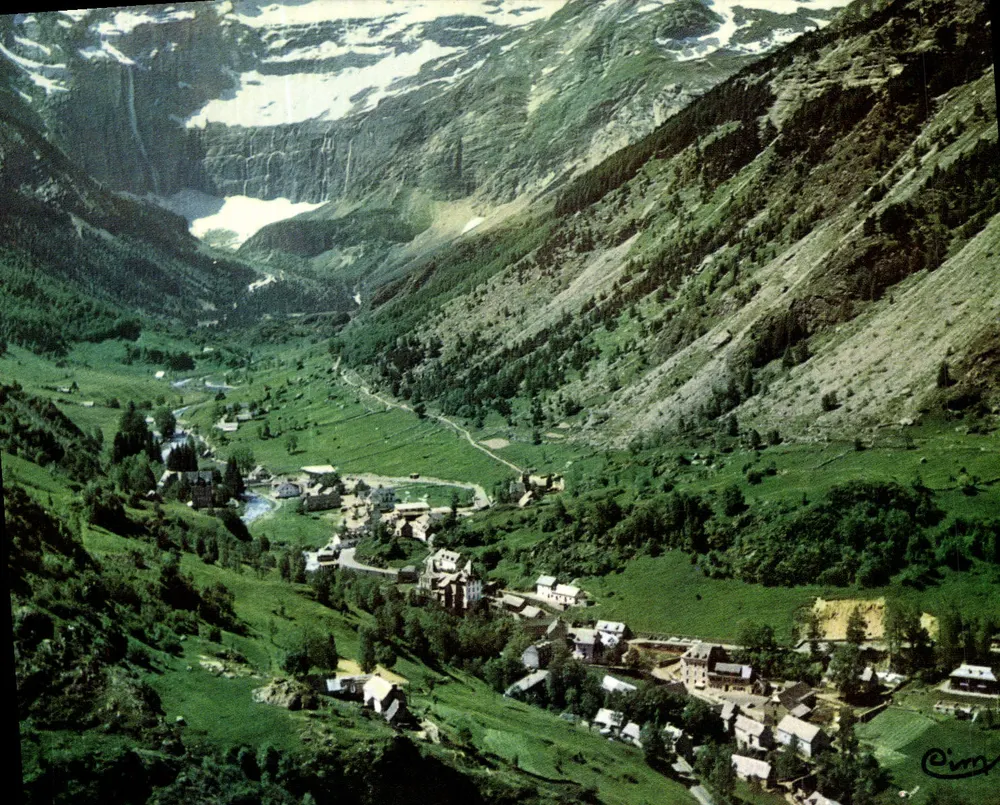 Gavarnie (Htes-Pyrénées) — Vista generale e il Cirque — editore Cimy - Recto