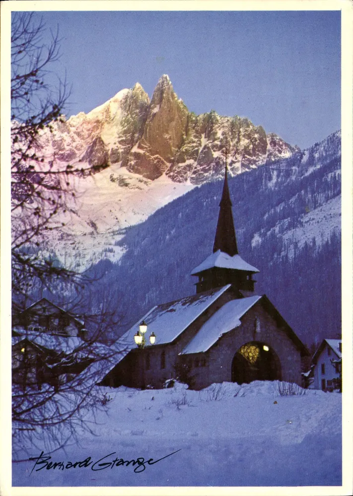 Igreja de Valloire — vista invernal com o pico do Midi de l'Échelle no fundo — Bernard Grange - Frente