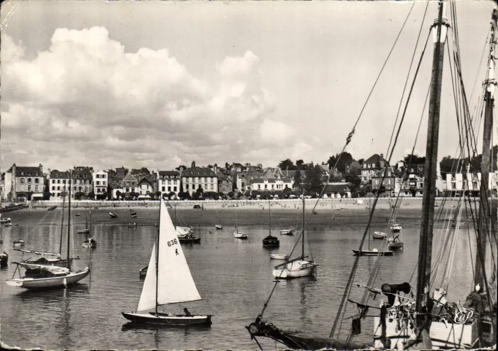Saint-Quay-Portrieux — Der Hafen bei Ebbe — Cliché Joubert - Vorderseite