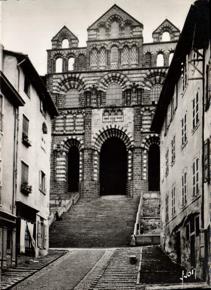 Basilika Notre-Dame du Puy — Fassade — 'VYC' Kunstverlag Paris - Vorderseite