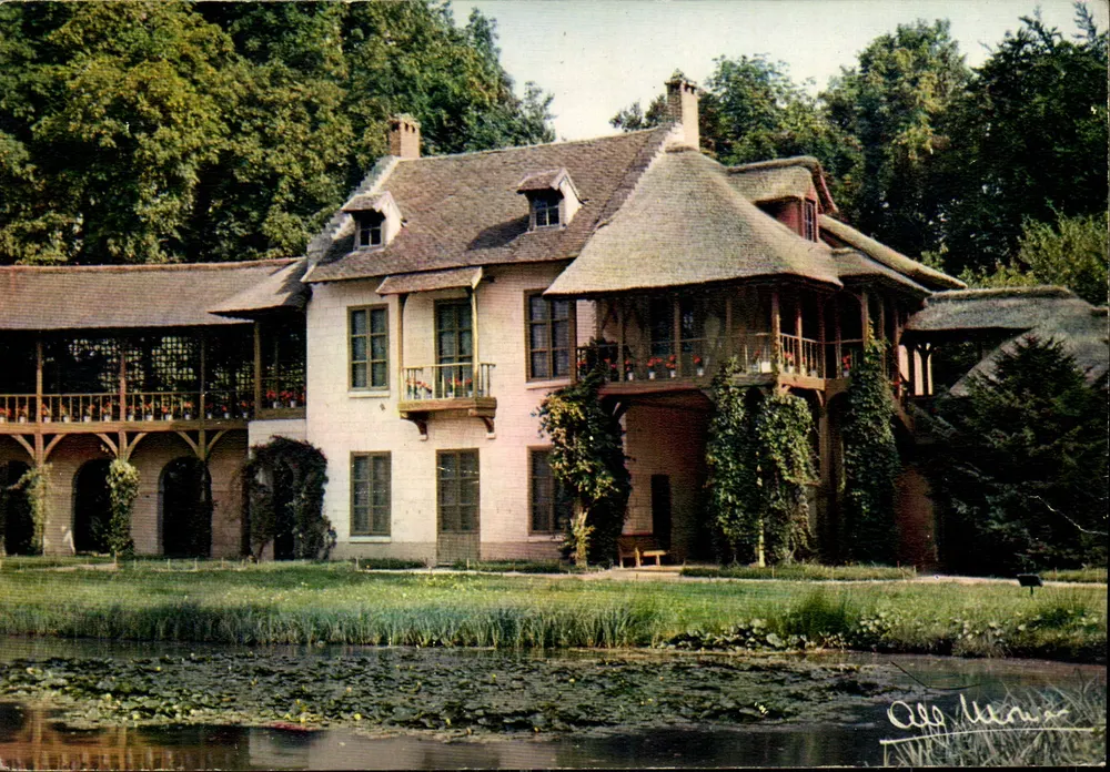 Castelo de Versailles — A Casa da Rainha — Filatelia & Técnica - Frente
