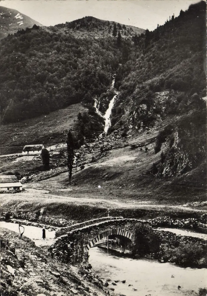 Witwater op de Weg naar Gavarnie — De Pyreneeën — L. Chatatgneau, 92, Cours Victor-Hugo, Bordeaux - Voorkant