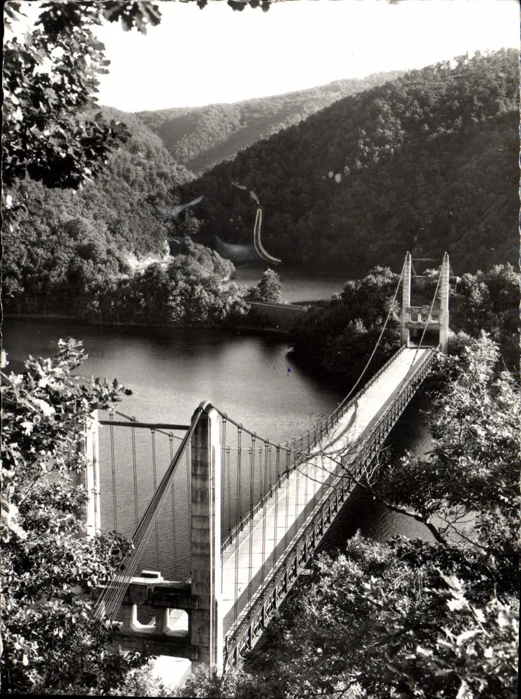 Die malerischen Schluchten der Dordogne — Umgebung von NEUVIC-D'USSEL (Corrèze) — Die Brücke von Saint-Projet — Verlag Artificiels G. BAGUET, NEUVIC-PLACE - Vorderseite