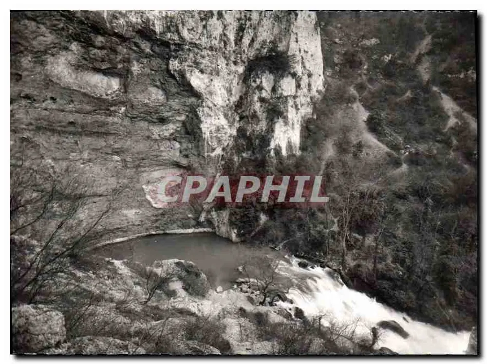 Fontaine-de-Vaucluse — Nascer da Fonte (alta temporada) — Edições S.I.L. Lyon - Frente