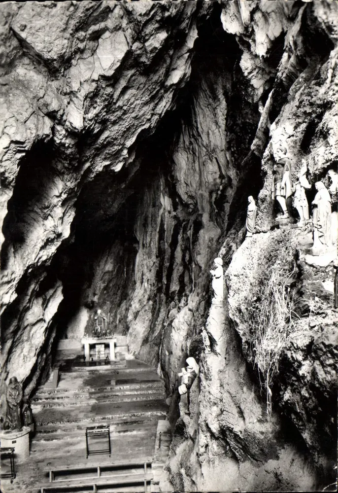 Cave of the Hermitage — Saint-Paul-de-Fenouillet — Éditions S.L. 157 - Front