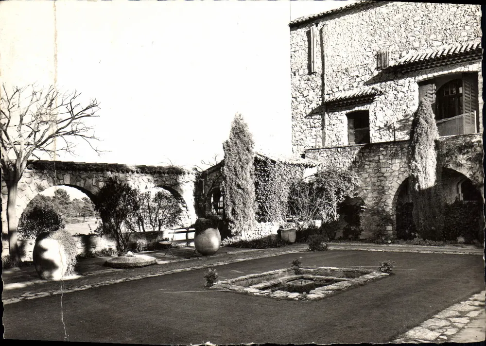 Cannes-Country-Club — Innenhof — Éditions S.I.E.P.T. - N.I.D.E. - Vorderseite