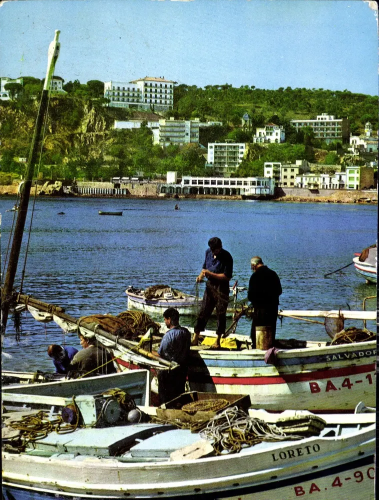 San Feliu de Guixols — Boote und Hotels — Gráficas Haine - Vorderseite