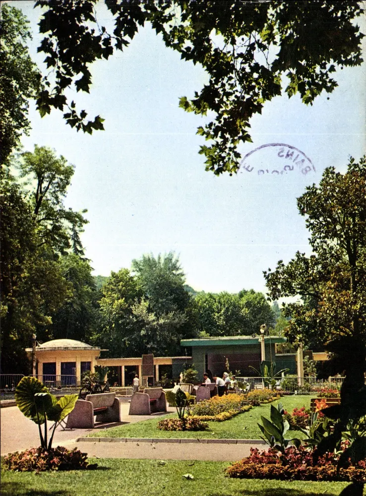 Aix-les-Bains — Parque e Pergola — editor turismo termal - Frente