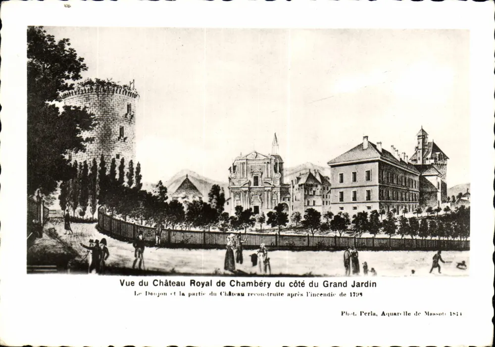 Schloss Chambéry — Ansicht des Bergfrieds und des nach dem Brand von 1739 wiederaufgebauten Teils — Foto. Perla, Aquarell von Massoto 1814 - Vorderseite