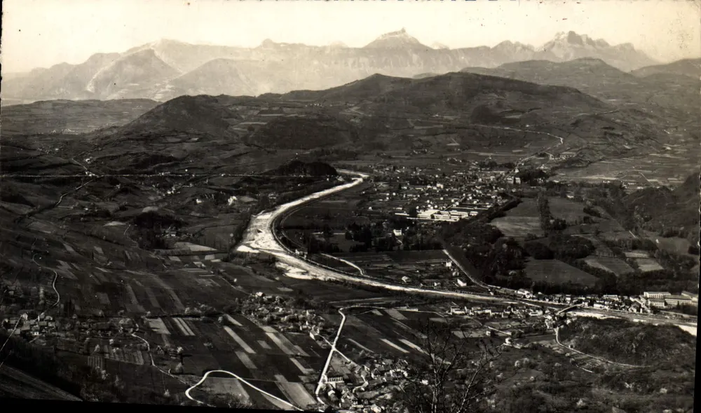 Vizille - No Dauphiné — Vista geral — Edições Michallet, Rapilly - Frente