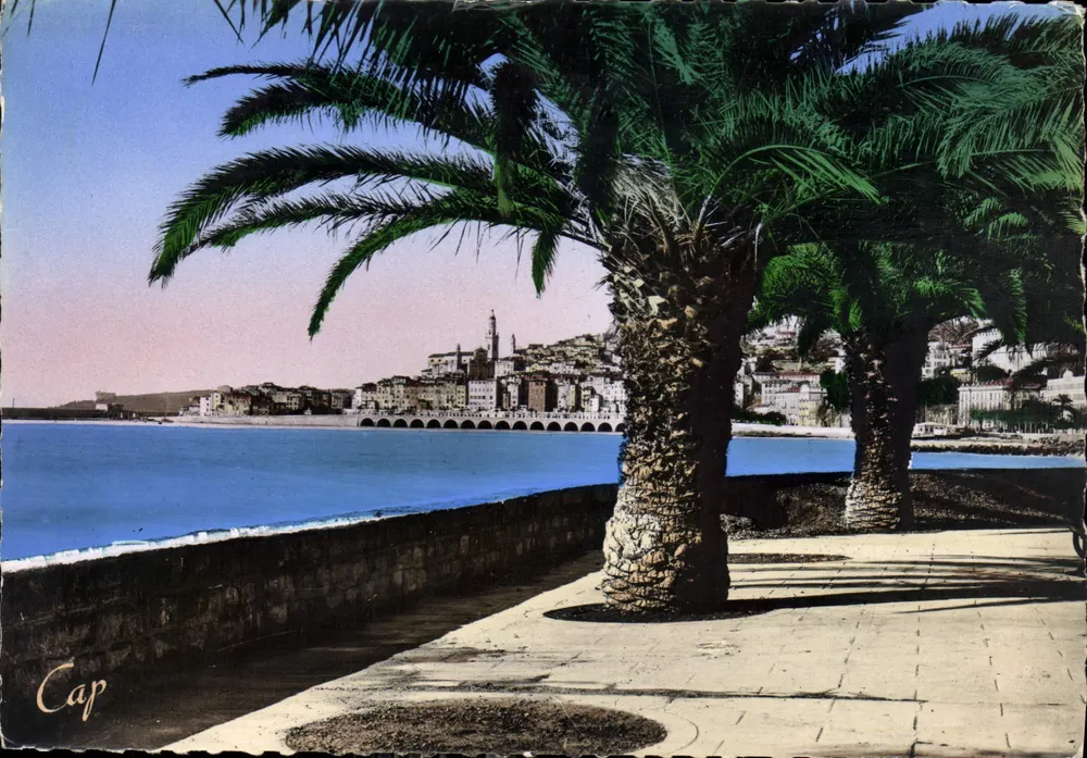 Menton — Vista tirada de Garavan — Cap - Frente