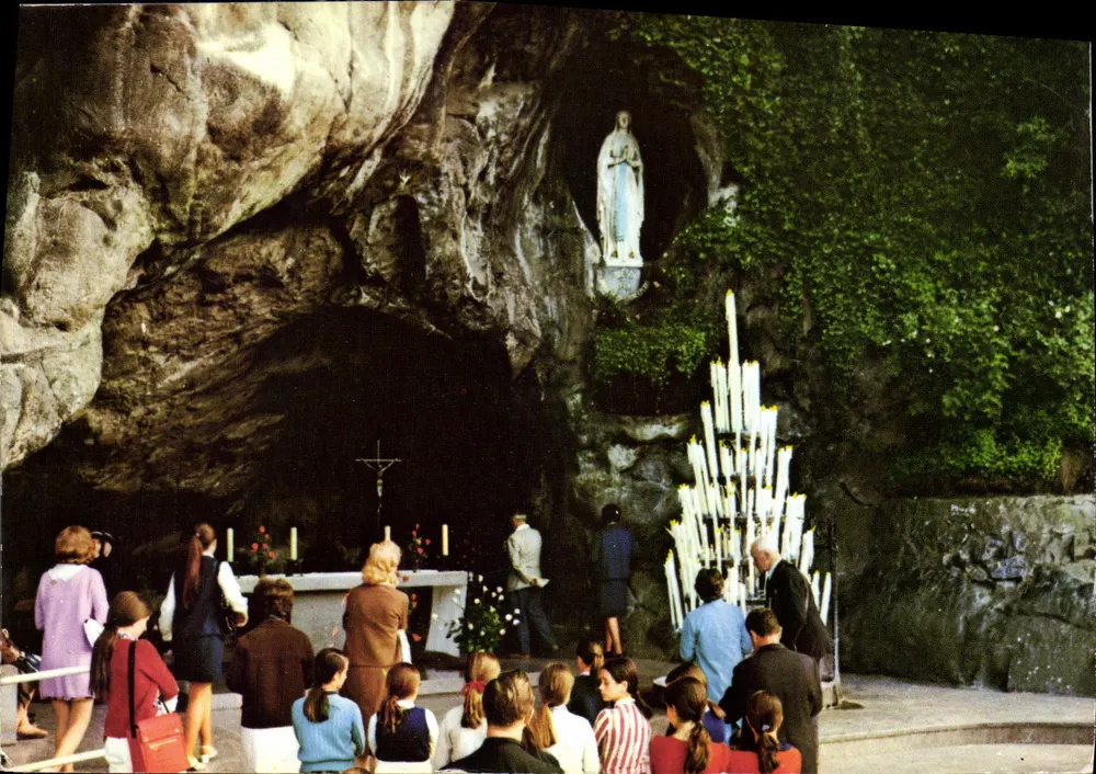 Lourdes — A Gruta — Éd. Gérard Poulenc, n° 65 - Frente