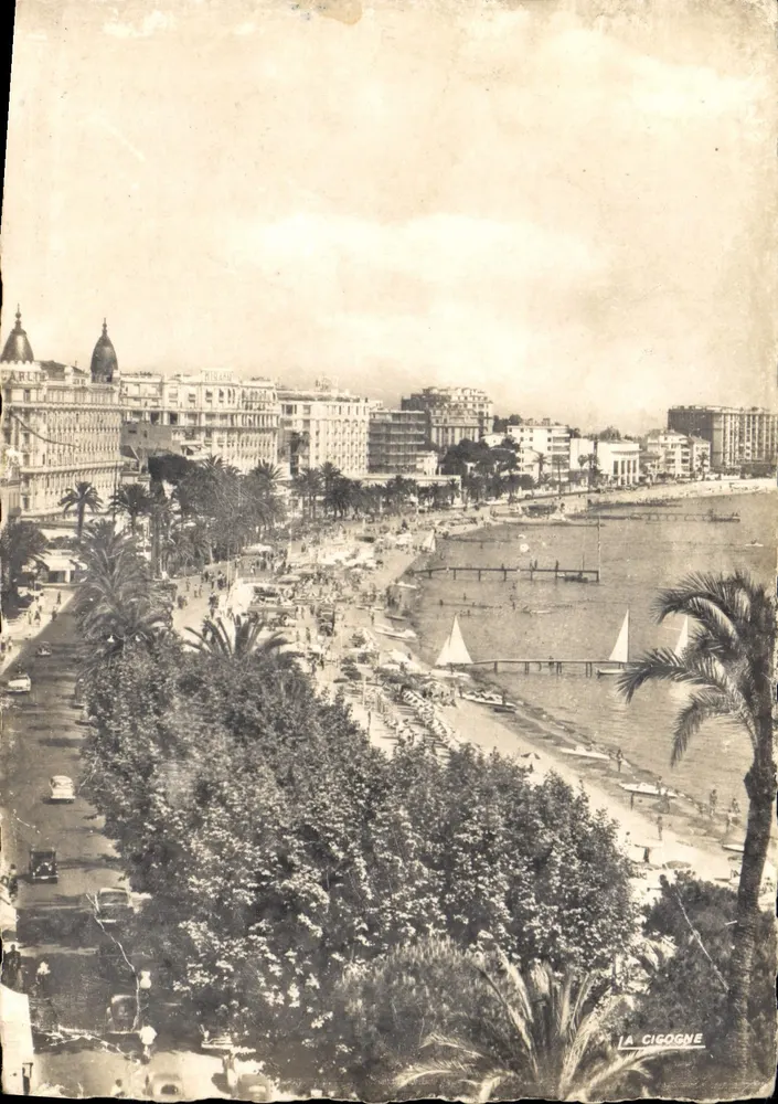 Cannes — Die Großen Hotels, La Croisette und der Strand — La Cigogne - Vorderseite